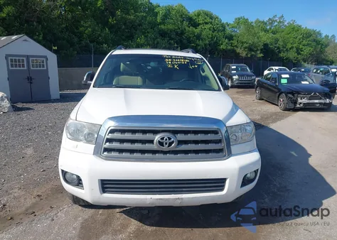 2012 Toyota Sequoia Limited 5.7L V8 из США, поврежденный, VIN 5TDJY5G12CS069153